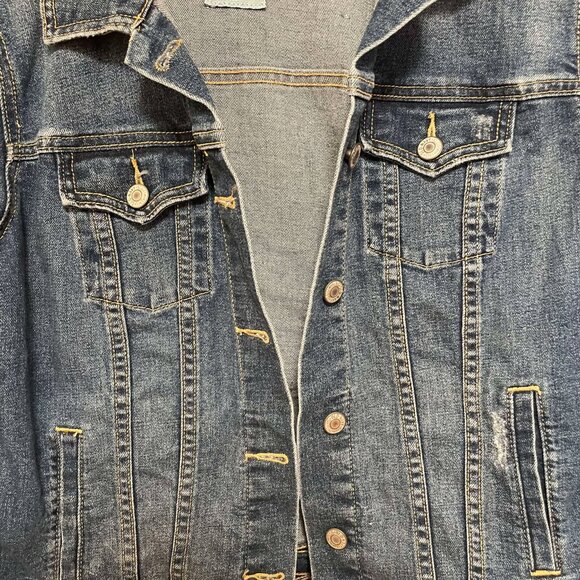 Old Navy | Classic Blue Jean Jacket - Picture 2 of 4
